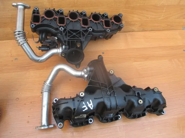 VW AUDI Q5 A6 2.0 TDI Coletor de admissão 03L129711AF image 3