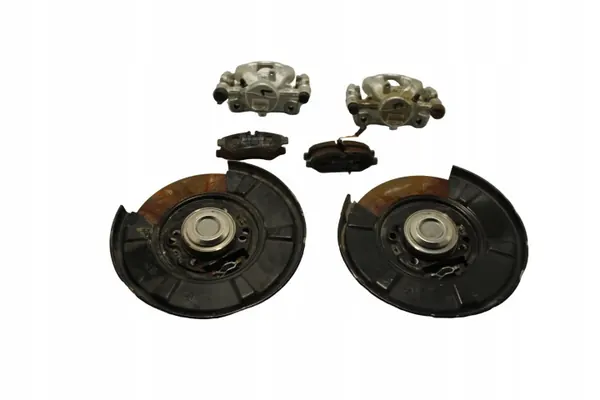 Mercedes Sprinter Taka-akselin Jarrupalat & -levyt OEM A9104235600 image 2