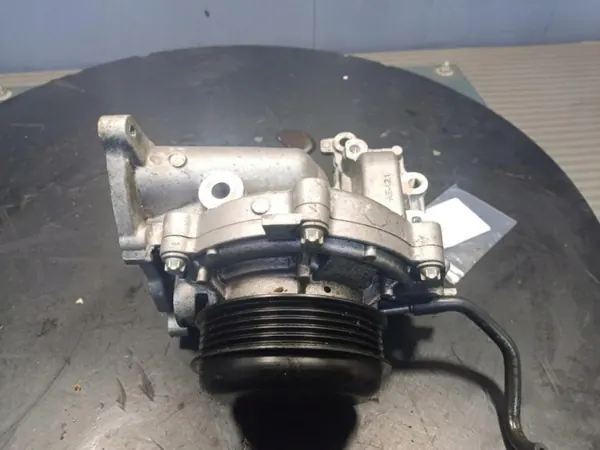 Mercedes-Benz Vattenpump OEM A6542002300 - Begagnad image 3