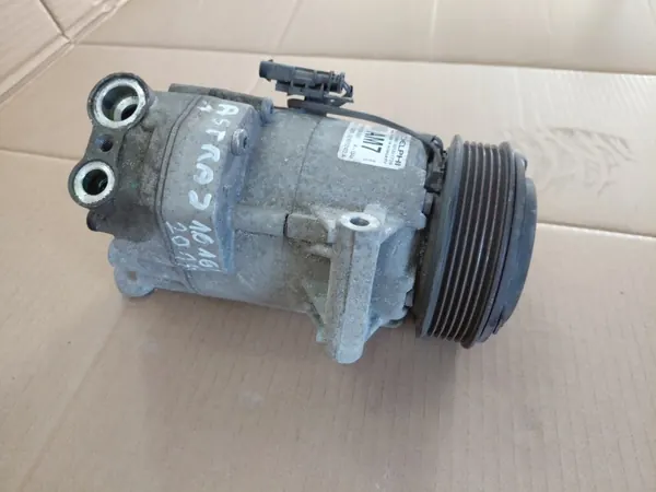 Opel Astra J AC-kompressor OEM 13450516 image 3