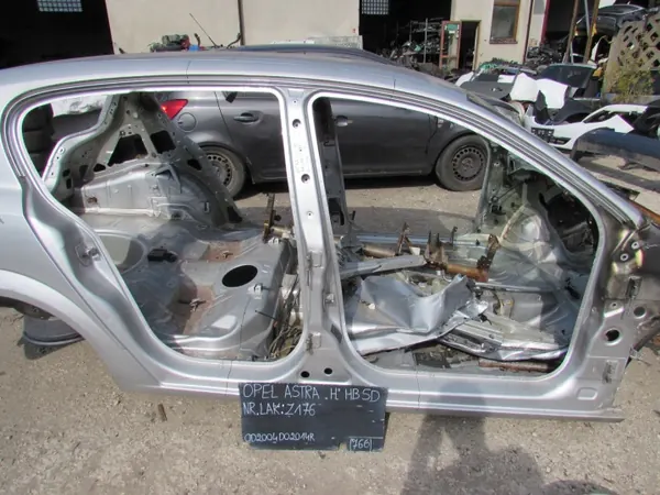 Poteau Central Droit OEM pour Opel Astra HB 04-14 image 2