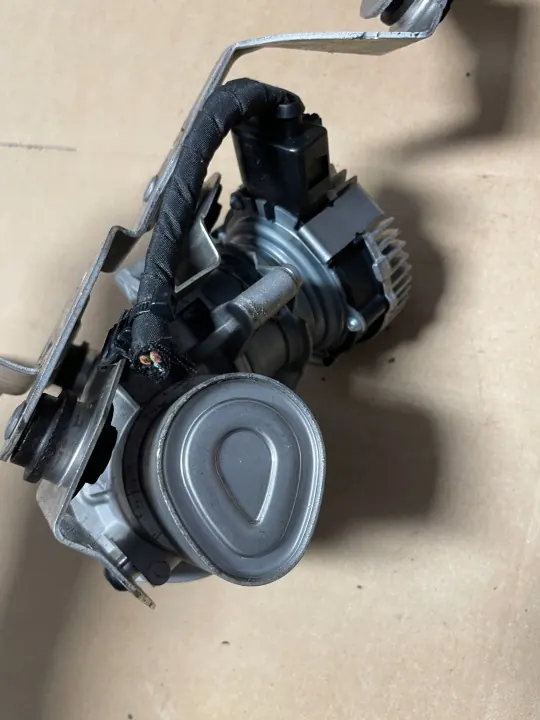 VW Touareg III Drukvat OEM 0132018028 image 5