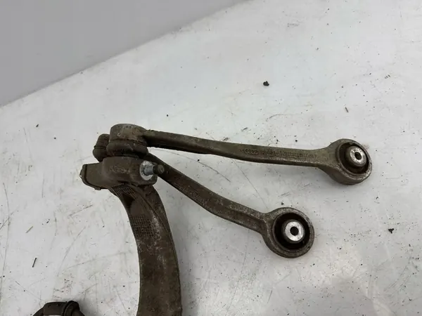 Audi A6 C7 2015 Assemblaggio mozzo anteriore OEM 4H0407515B image 4