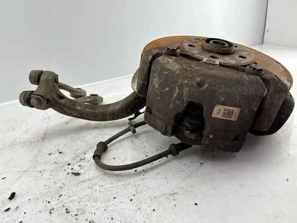 Audi A6 C7 2015 Assemblaggio mozzo anteriore OEM 4H0407515B image 8