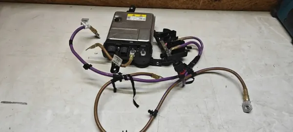 Convertidor Voltaje Audi Q7 OEM 325234233432211AA image 2