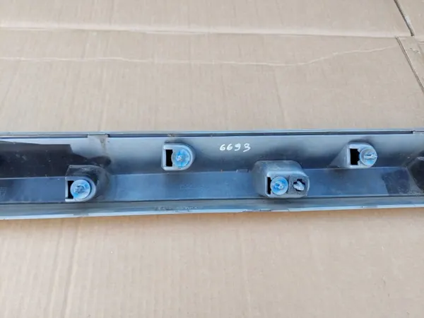 BMW X3/X4 Deurlijst OEM 51138064796 Rechts Voor image 9