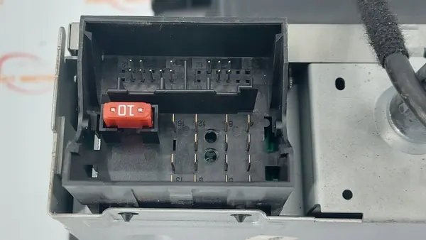 Rádio Citroen DS3 OEM 98041626XT Leitor CD Usado image 9