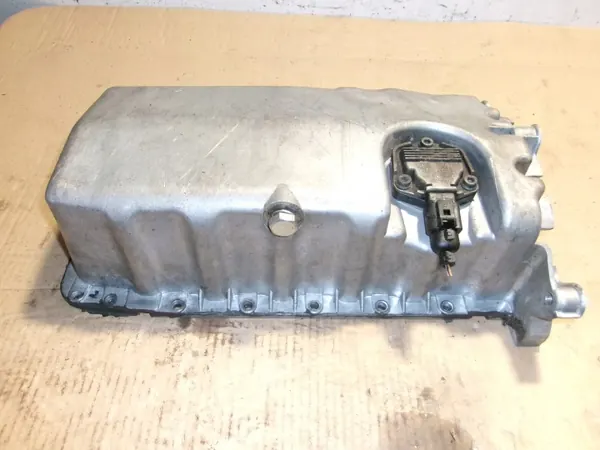 Oliepan OEM 1J0907660B voor VW Golf IV image 2
