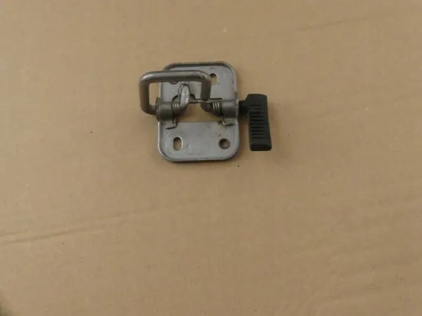 Verrou de capot VW Golf VII OEM 5G0823186B image 2