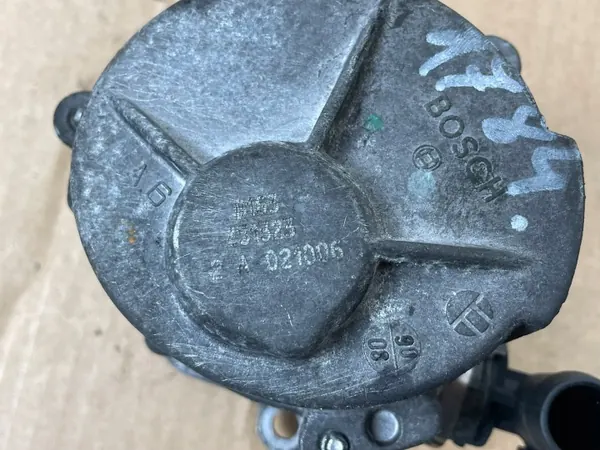 Bomba de vacío OEM Suzuki Grand Vitara II 1.9 F9Q image 4