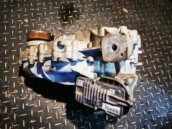 Siirtolaatikko OEM 06700081380 Maserati Ghibli 2014 image 4