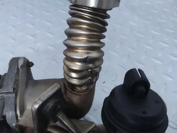 BMW OE 11 71 7 805 446 Radiador de refrigeración del motor image 6