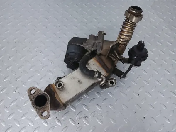 BMW OE 11 71 7 805 446 Radiador de refrigeración del motor image 8