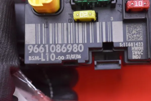 Sulakekaappi OEM 9661086980 Peugeot 207 1.4 16V image 7