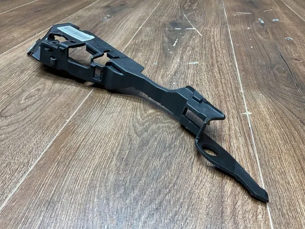 Porsche 911 992 oikea etuvaloindikaattorituki OEM 992807126C image 3