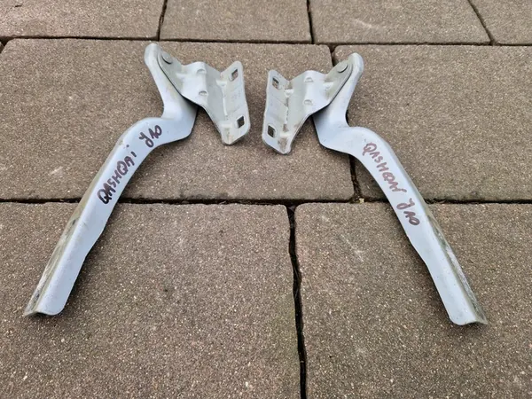 Nissan Qashqai J10 Hood Hinges Complete 06-2013 image 2