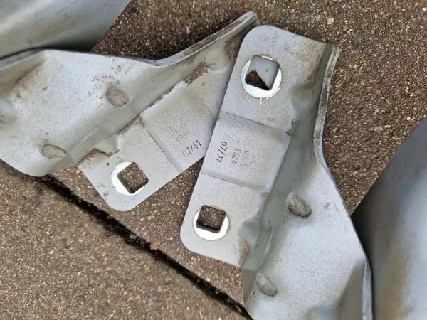 Nissan Qashqai J10 Hood Hinges Complete 06-2013 image 4