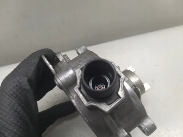 Pompe à vide OEM BB5E-2A451-BD pour 2.0 EcoBoost image 9