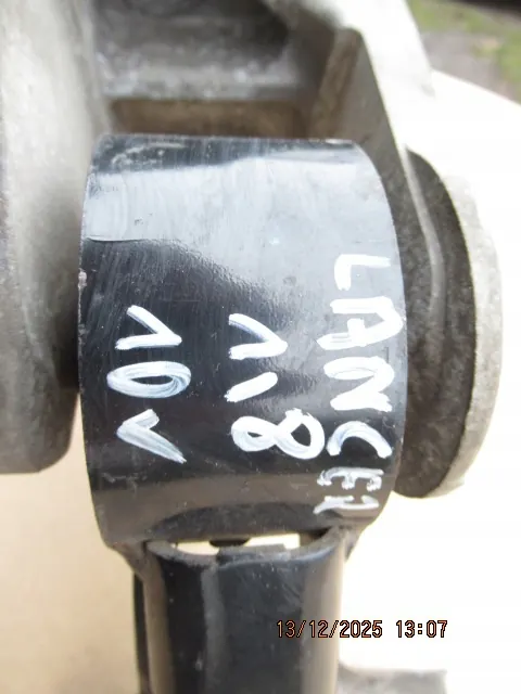 Support moteur Lancer VIII 1.8 07- OEM MN 184094 image 6