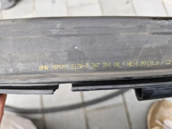 Joint de compartiment moteur BMW OEM 7349602 - 4pcs image 4