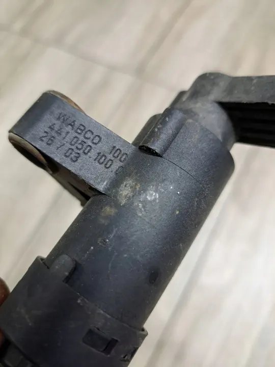 Válvula de nivelamento OEM 441.050.100.0 - Wabco image 3