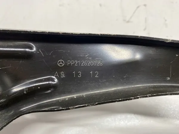 Supporto faro destro Mercedes E-Class W212 2009-2013 image 7