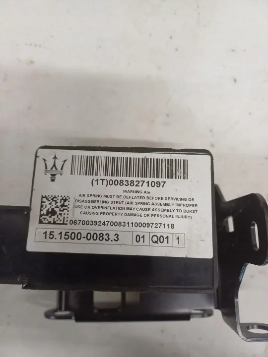 Maserati Levante Jousituslinkki OEM 670039247 image 3