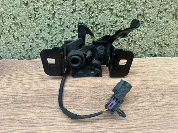 OPEL INSIGNIA B 17- Motorhuvslås 39086595 image 3