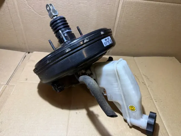 Hyundai I30 II Bromsassistanspump OEM 59110-A5050 image 4