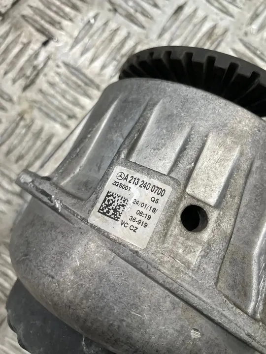 MERCEDES W213 Soporte Motor Izquierdo A2132400700 image 3