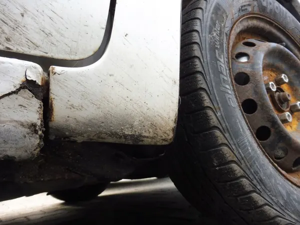 Rechter Vorderkotflügel 068 Toyota Yaris II 2006-2009 image 4