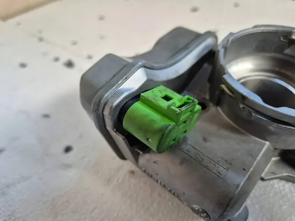 Corpo de borboleta VW Passat B6 Golf V 2.0 TDI image 4