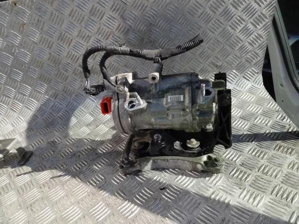 Webasto Standheizung Ford OEM HU5A-14B218-BA image 2