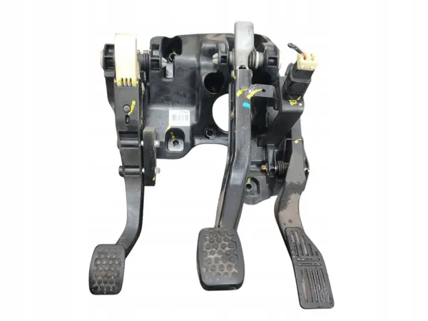 Pedalen set OEM 95027714 voor Chevrolet Spark III M300 image 2