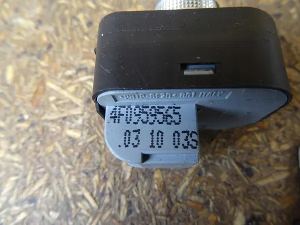 AUDI A6 C6 Spiegelverstellschalter 4F0959565 image 3