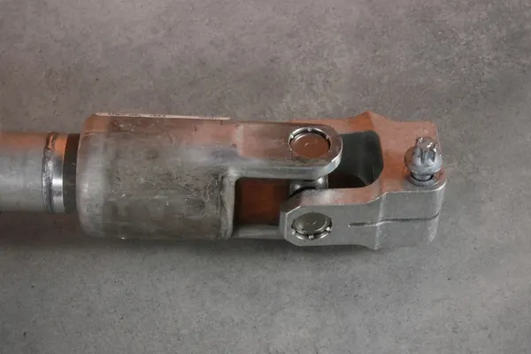 BMW Rattstamaxel OEM 6865653 - Begagnad image 5
