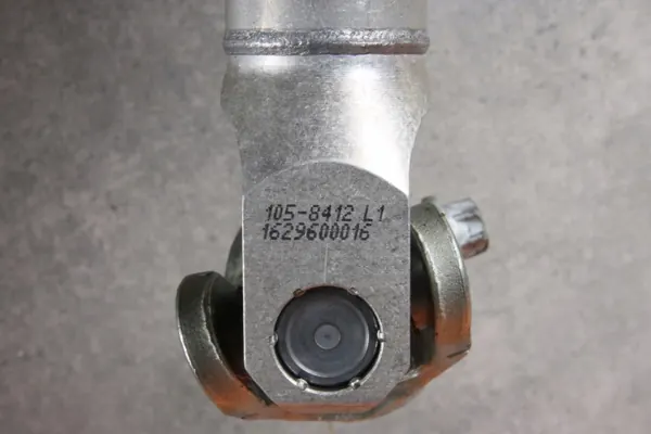 BMW Rattstamaxel OEM 6865653 - Begagnad image 7
