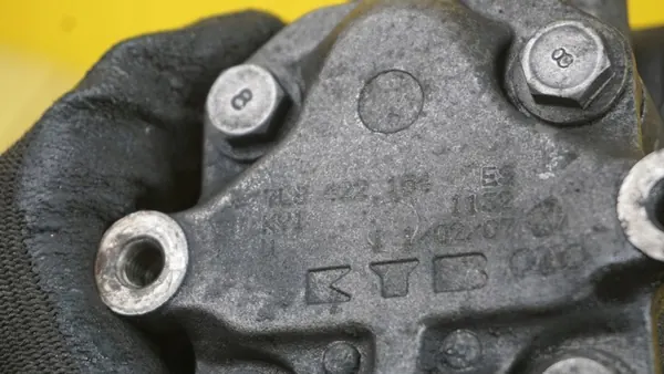 Bomba de direção AUDI Q7 3.0 TDI 7L8422154ES image 6