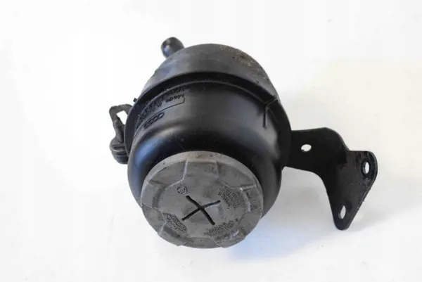 OEM 4F0122371D Ohjausnesteastia Audi A4:lle image 4