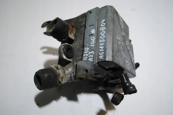 Chauffe-eau Mercedes OEM A6111500804 pour W210 image 3