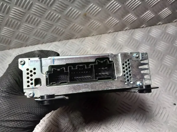 Opel Insignia Ljudförstärkare OEM 20982297 image 5