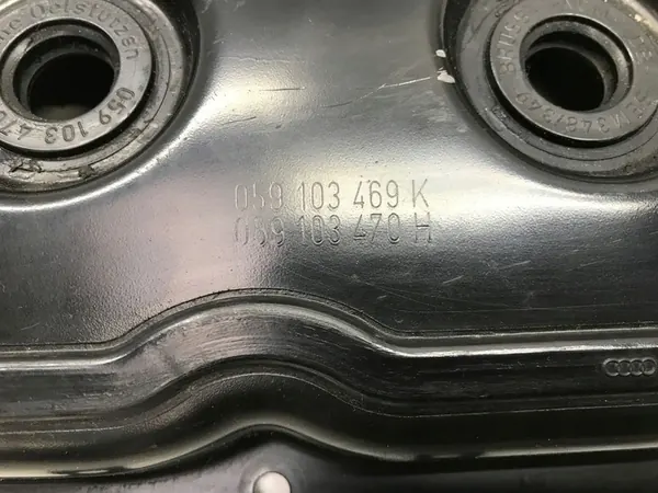 AUDI A4 B7 2.5 TDI Kleppendeksel 059103064J image 3