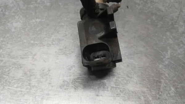 Válvula de vacío OEM 6116316 para VW Passat B5 1.9TDI image 4