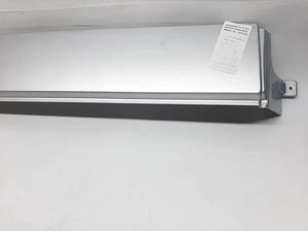 Protetor soleira porta direita OEM 7H1843796H VW T5 image 3