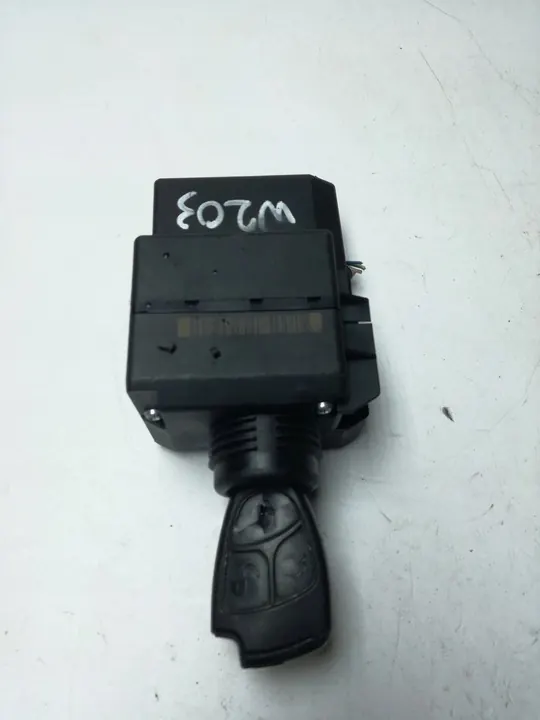 IGNITION CLÉ MERCEDES W203 image 1