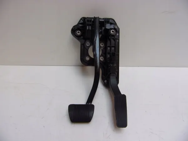 Pédales Chrysler Pacifica OEM 04581677AB - Gaz & Frein image 2