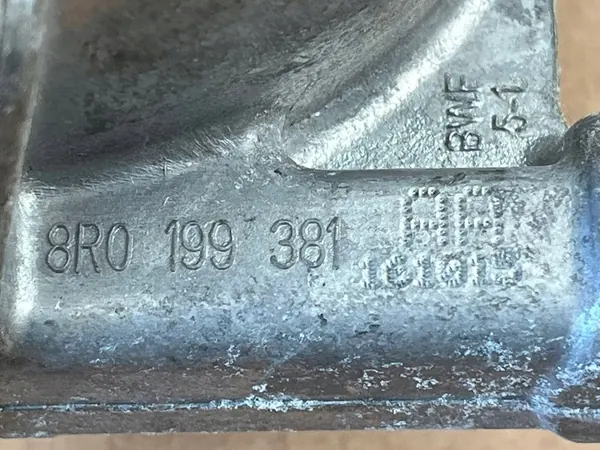 AUDI A5 A4 A6 A7 Soporte Motor 8R0199381AA image 3