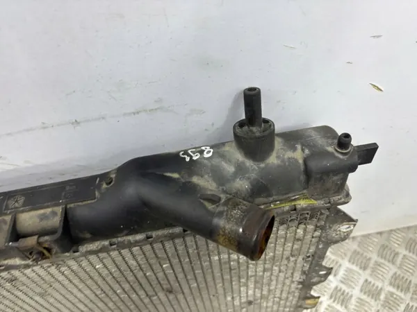 Radiateur d'eau Chrysler PT Cruiser 2002 OEM 05278956AA image 4