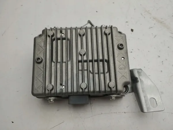 Conversor de tensão Jeep Cherokee KL OEM image 2