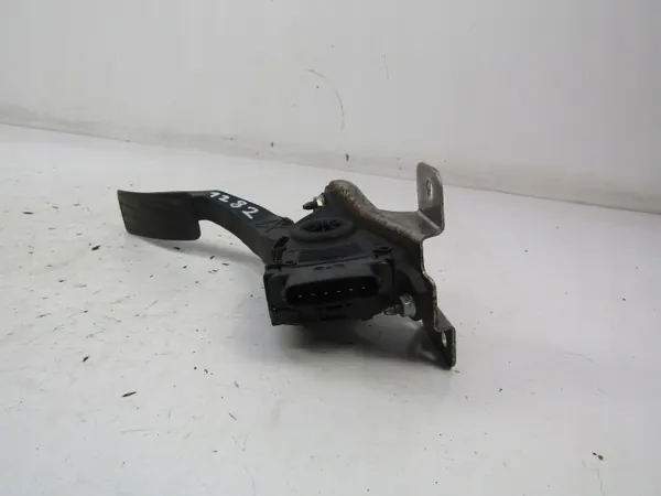 Potentiomètre gaz Suzuki Swift IV OEM AK-6-84054 image 6